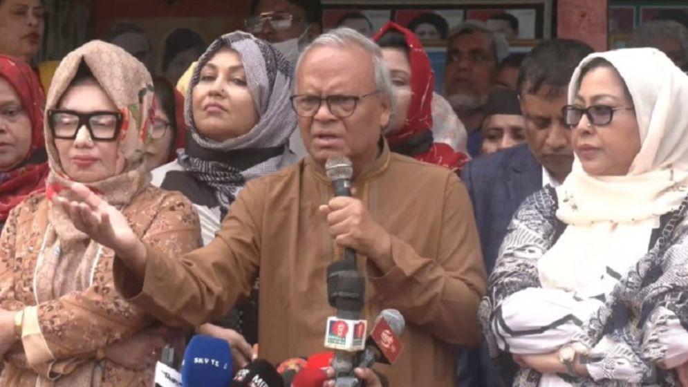 সংযুক্ত ছবি