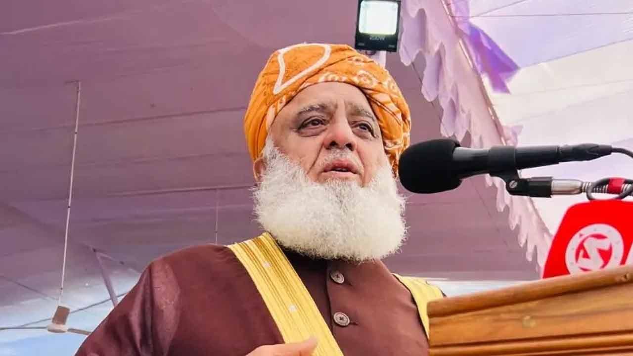 বাংলাদেশ এগোলে পাকিস্তান আরও এগোবে: মাওলানা ফজলুর রহমান