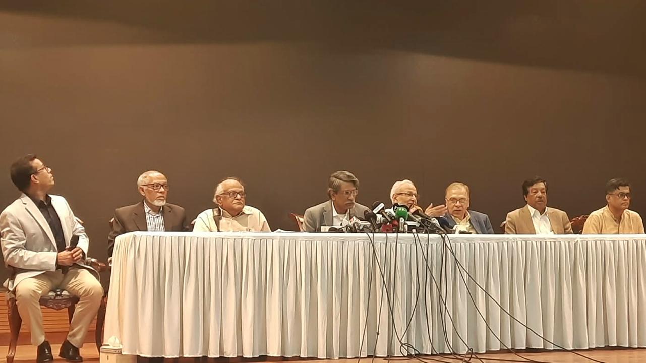 জুলাই সনদ বাস্তবায়ন: অধ্যাদেশ ও আদেশের সুপারিশ আলাদা করা হয়েছে, জানালেন আলী রীয়াজ