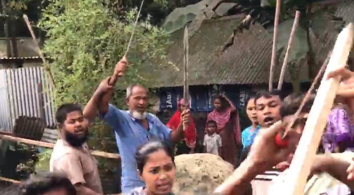 চাচার হাতে দুই ভাতিজা খুন: নরসিংদীর রায়পুরায় জমি নিয়ে রক্তক্ষয়ী সংঘর্ষ