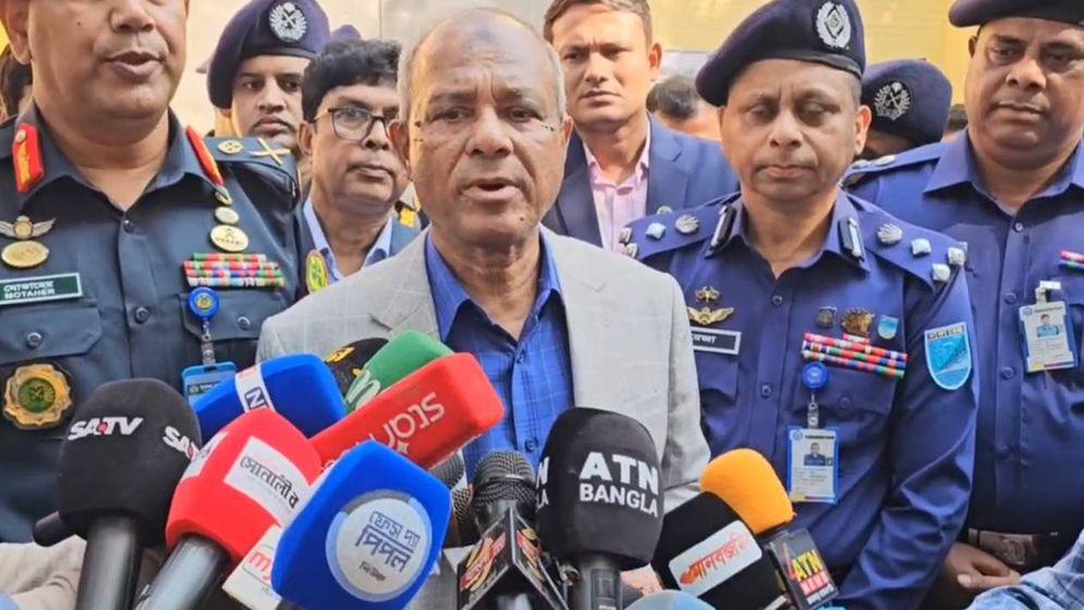 সন্ত্রাস দমনে রায়পুরায় যৌথ অভিযান পরিচালনা করা হবে: স্বরাষ্ট্র উপদেষ্টা